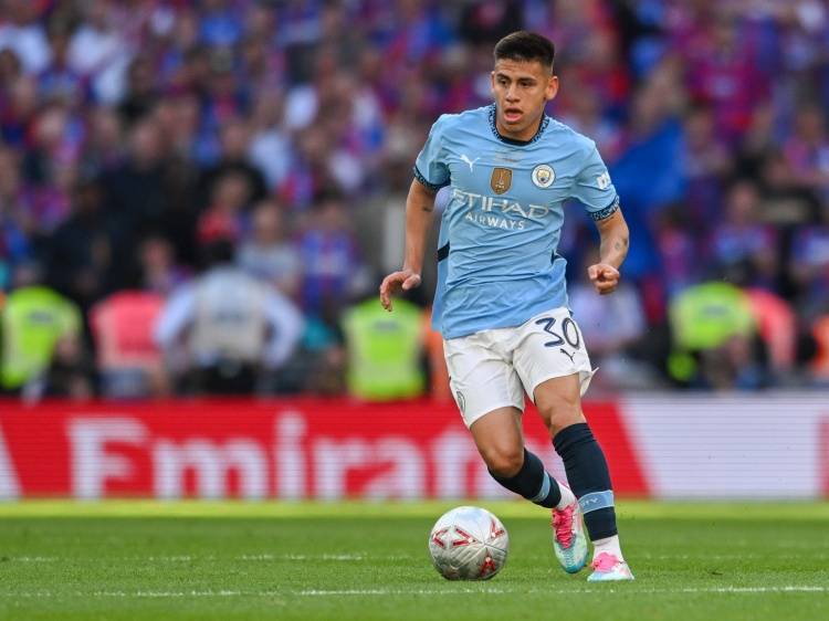 曼晚：曼城可能外租4位年轻球员，包括尼潘、埃切维里
