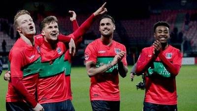 荷甲对决：特温特主场迎战埃因霍温，中下游与上游的实力博弈